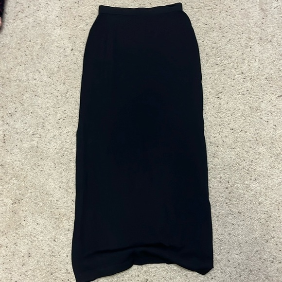 St. John Basics Long Maxi Black Skirt Size 6 - Picture 3 of 11